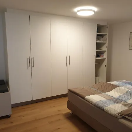 Schone, Ganz Neue Wohlfuhl-wohnung Appartement *